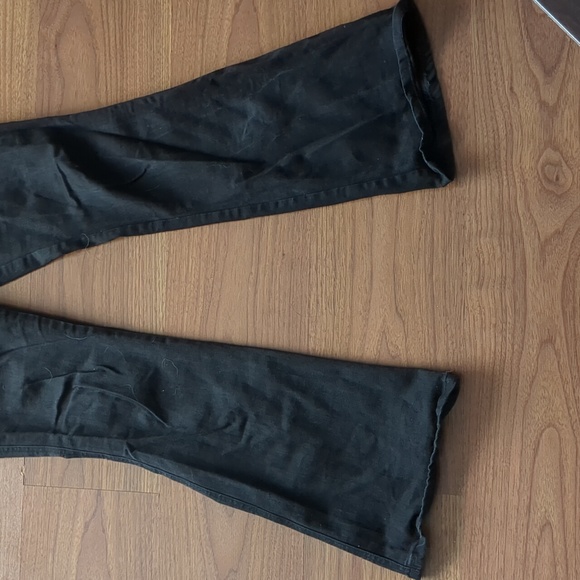 Reitmans Flare black jeans / 30 - Picture 5 of 8